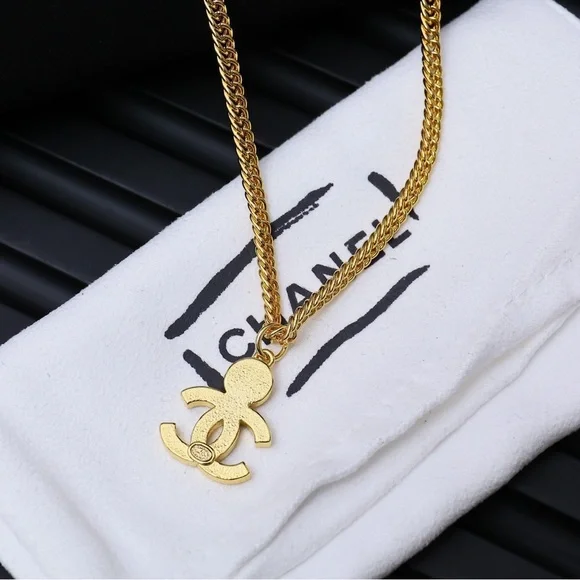 Women's Chanel Gold Double Layer CC Logo Pendant Necklace - Picture 3 of 5